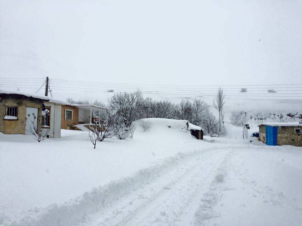 Kurdistan's 2016 bride, blanket of snow